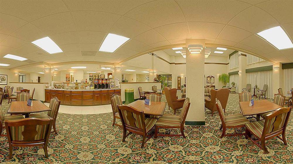 Holiday Inn - St. Petersburg West By Ihg Esterno foto