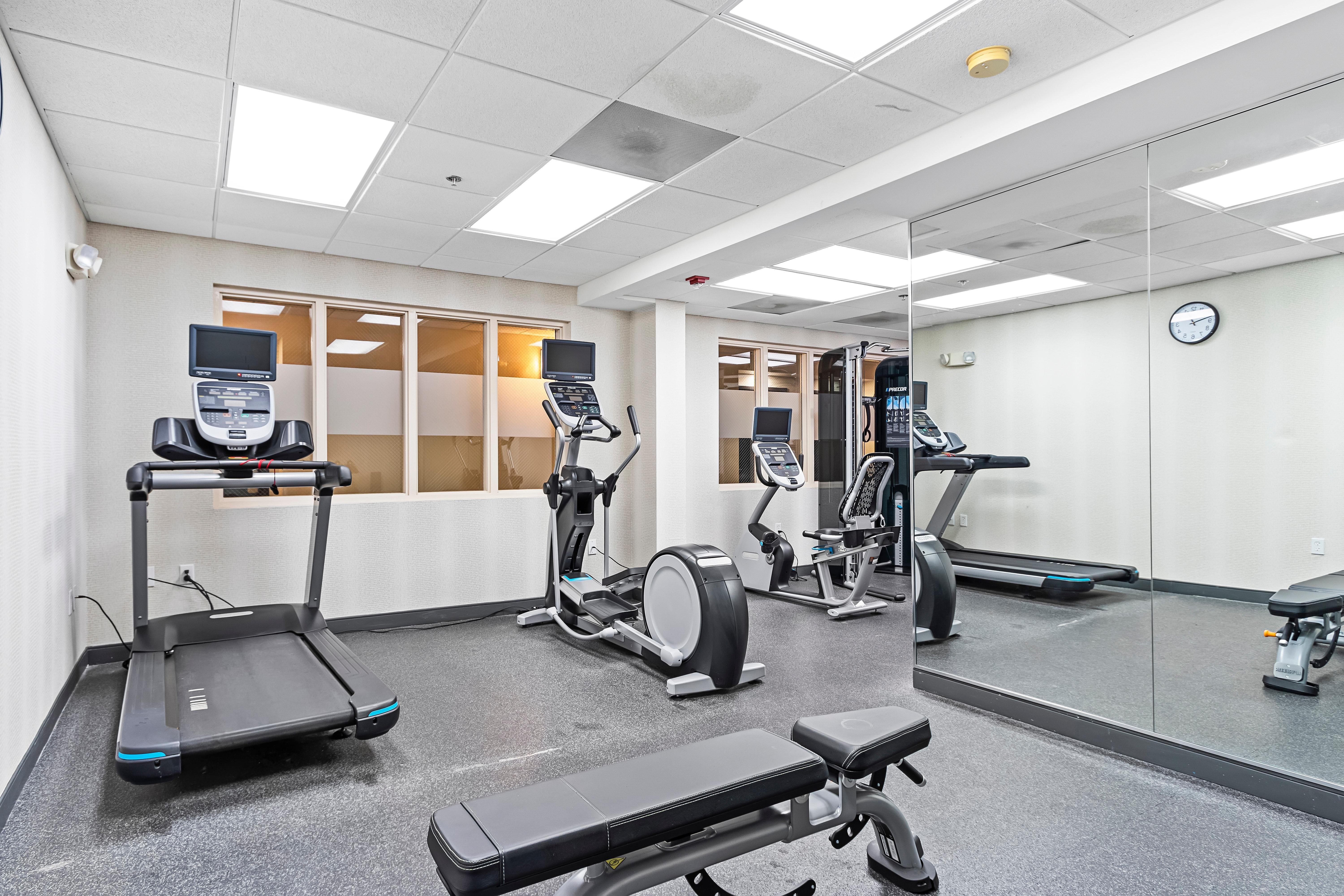 Holiday Inn - St. Petersburg West By Ihg Esterno foto