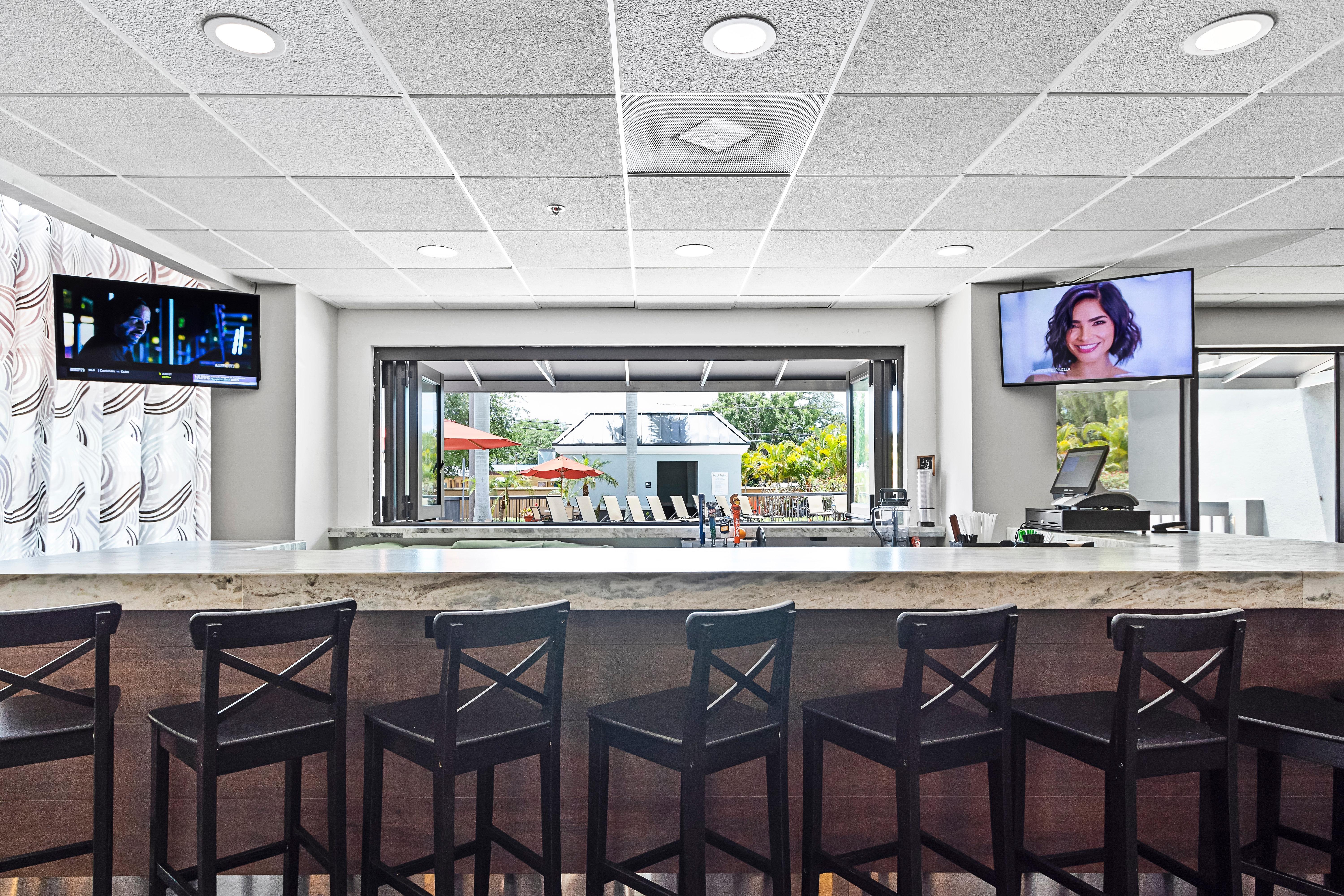 Holiday Inn - St. Petersburg West By Ihg Esterno foto