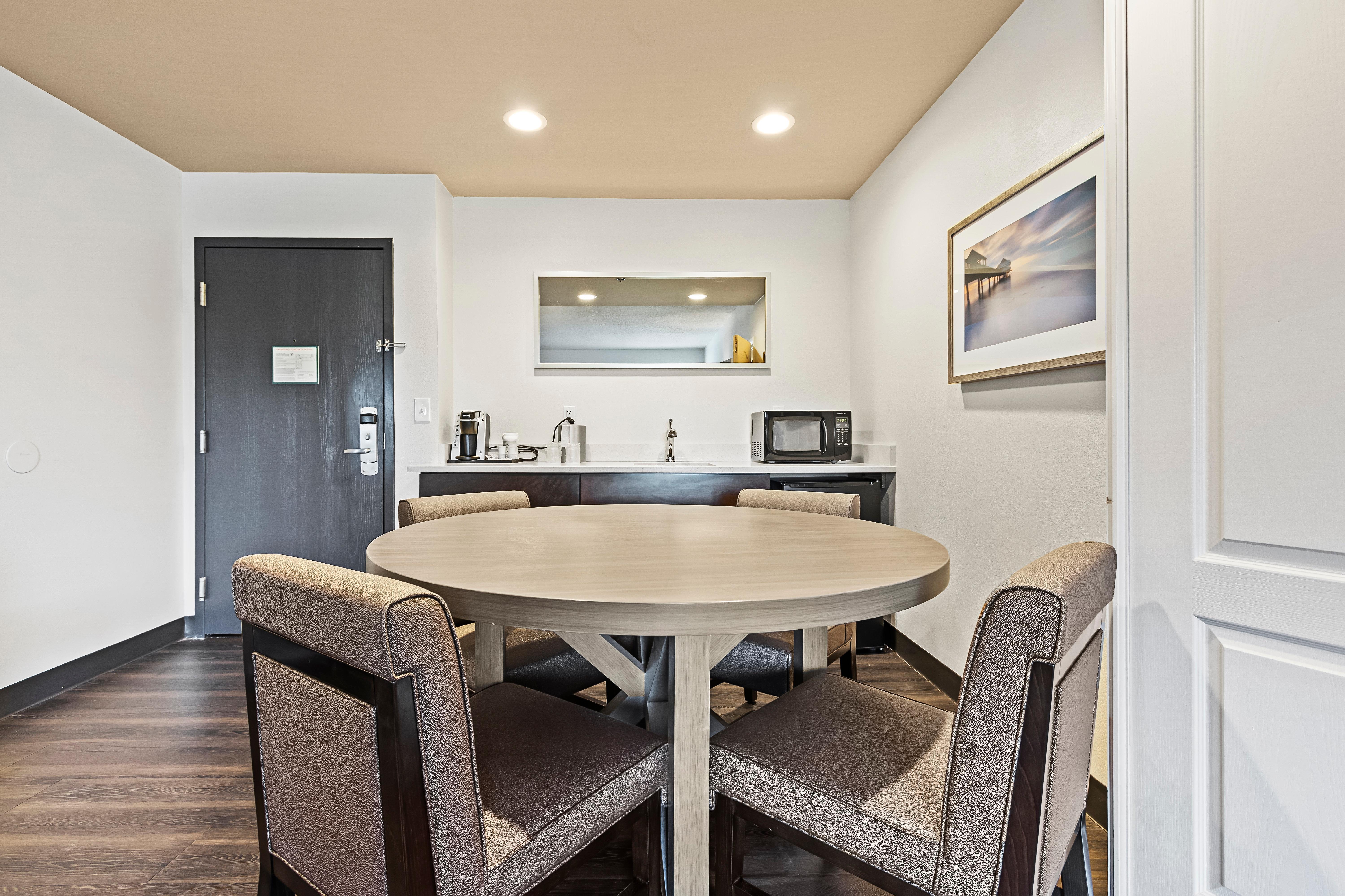 Holiday Inn - St. Petersburg West By Ihg Esterno foto