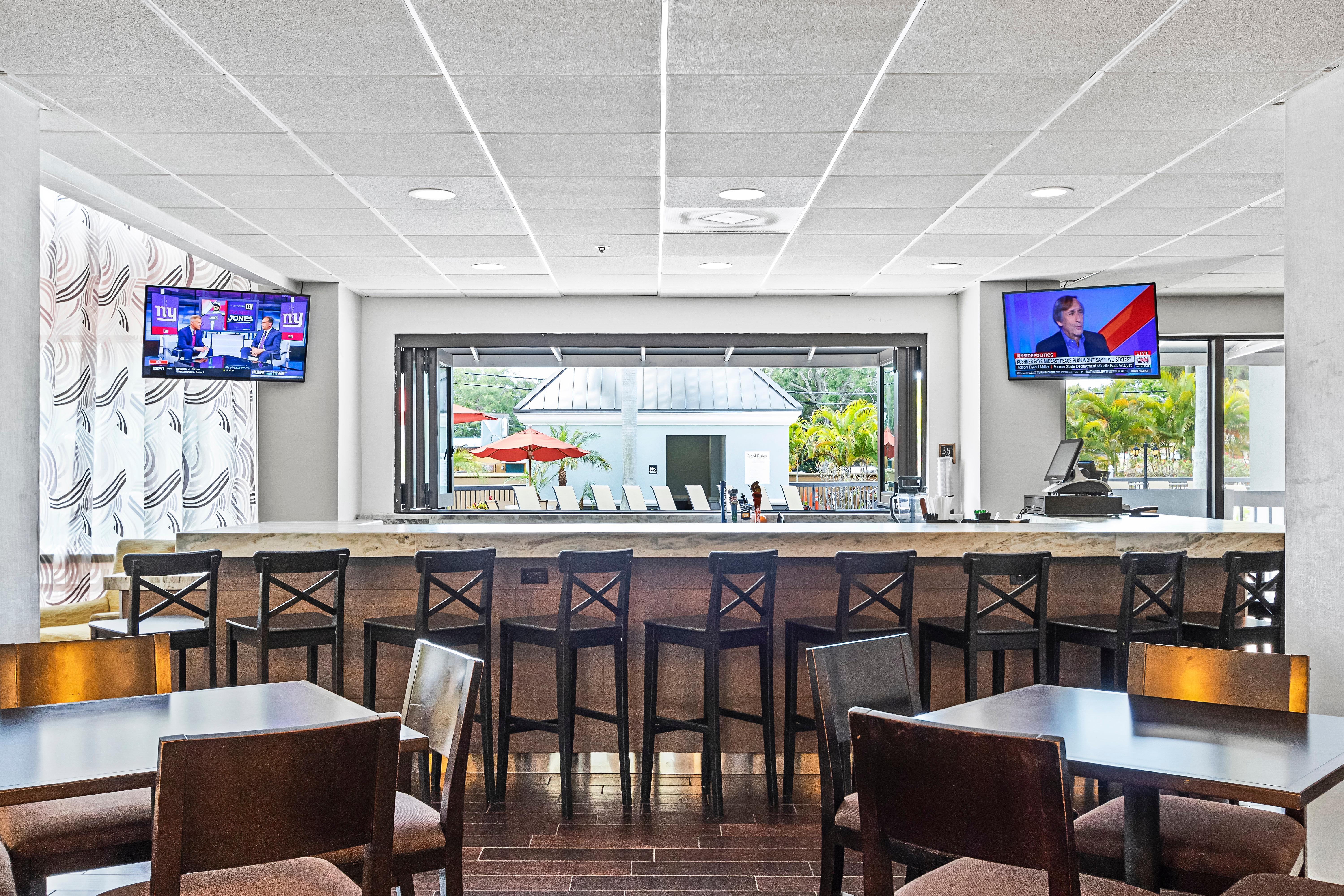 Holiday Inn - St. Petersburg West By Ihg Esterno foto