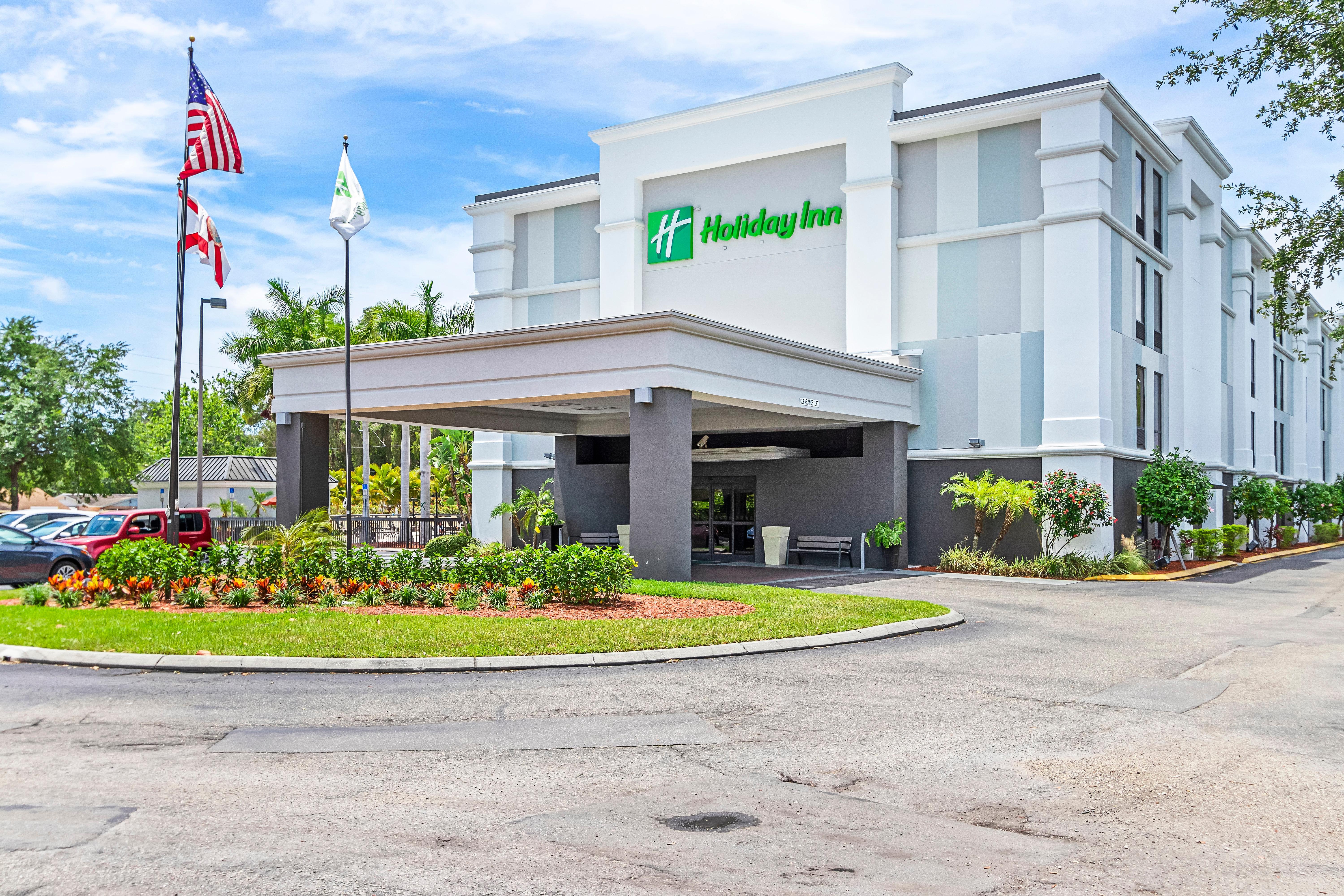 Holiday Inn - St. Petersburg West By Ihg Esterno foto