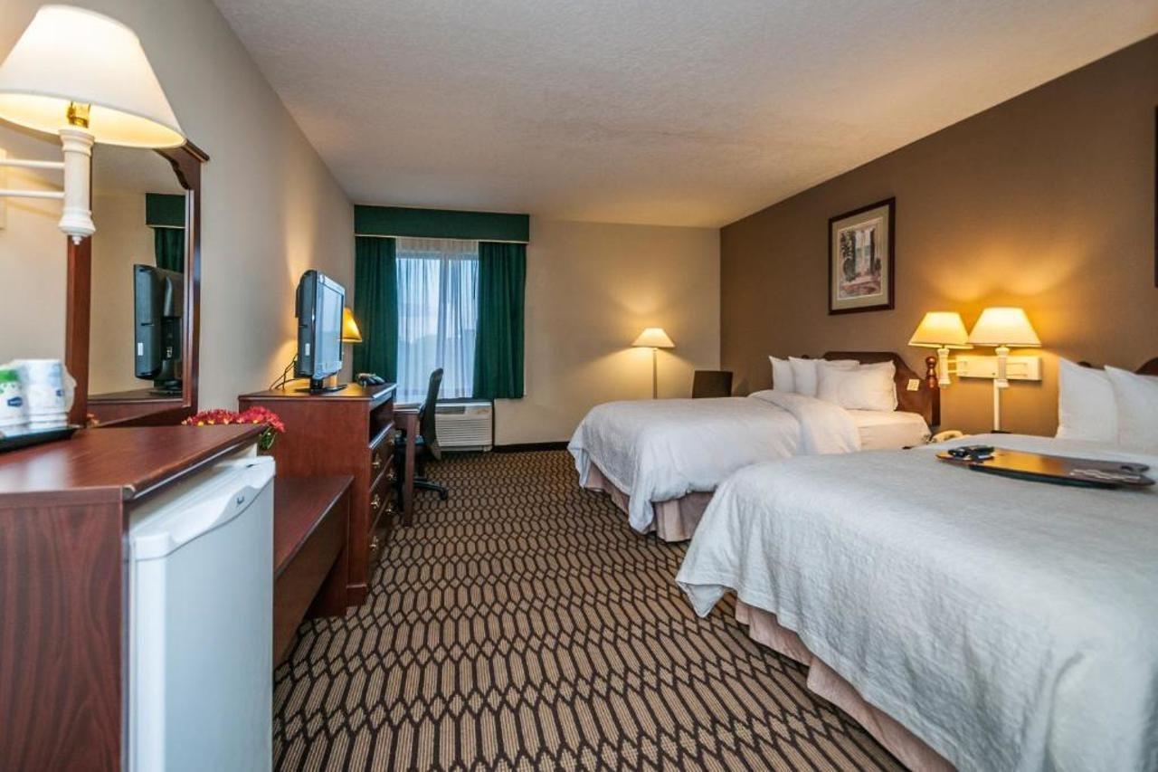 Holiday Inn - St. Petersburg West By Ihg Esterno foto