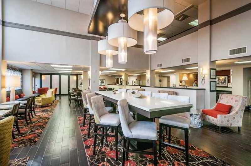 Holiday Inn - St. Petersburg West By Ihg Esterno foto