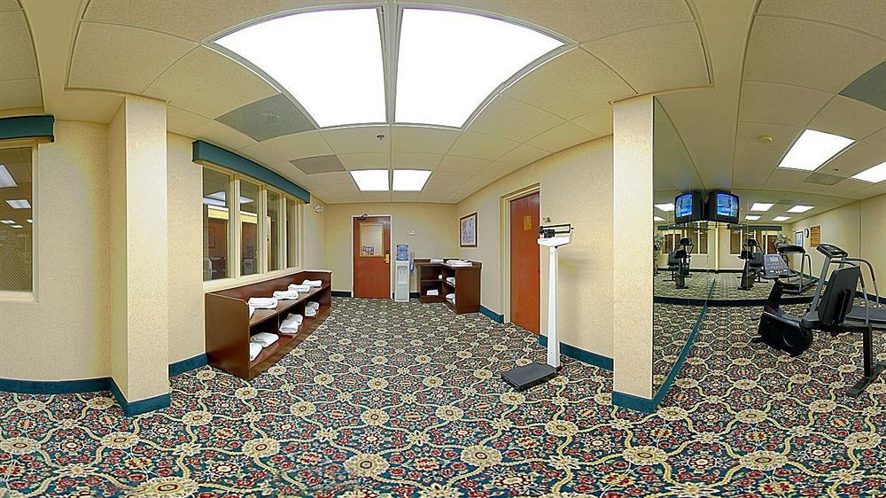 Holiday Inn - St. Petersburg West By Ihg Esterno foto